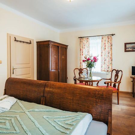 Sv. Hubertus Hotel Cesky Krumlov Bagian luar foto