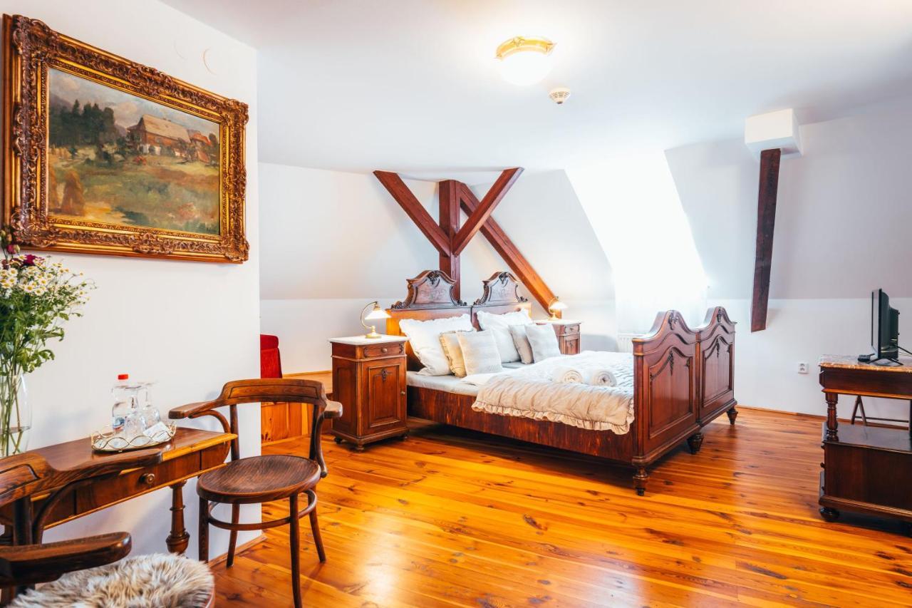 Sv. Hubertus Hotel Cesky Krumlov Bagian luar foto