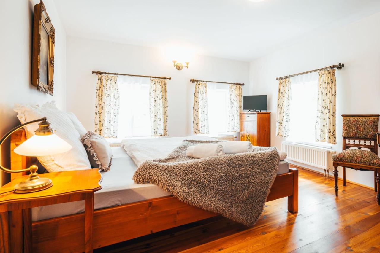 Sv. Hubertus Hotel Cesky Krumlov Bagian luar foto