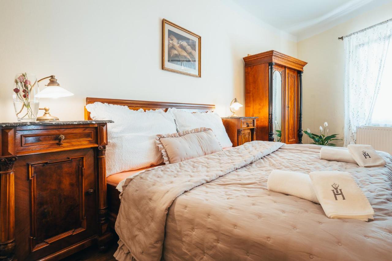Sv. Hubertus Hotel Cesky Krumlov Bagian luar foto