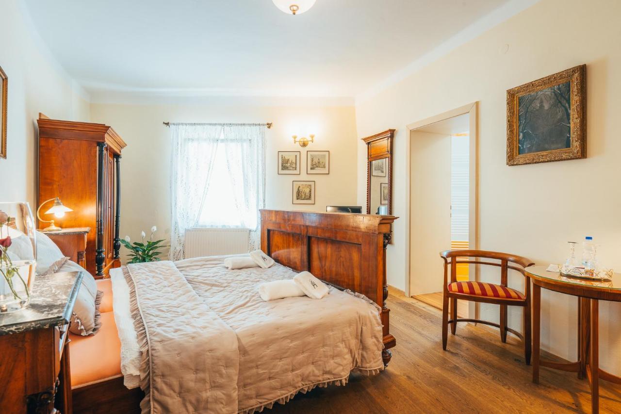 Sv. Hubertus Hotel Cesky Krumlov Bagian luar foto